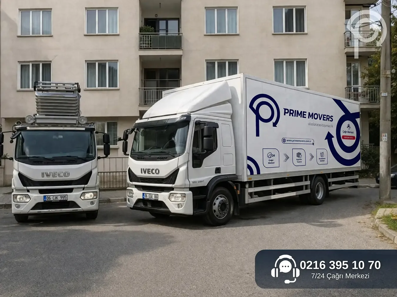 Türkiye’den Danimarka’ya ev taşıma hizmeti için asansörlü nakliyat araçları ve Prime Movers lojistik ekibi hazırlık aşamasında.